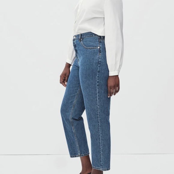 Everlane The Curvy '90s Cheeky Straight Blue Wash Jean - Picture 4 of 12